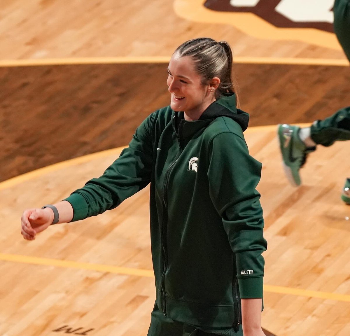 Help us wish a very happy birthday to <a href="/gvanslooten40/">grace vanslooten</a> 🥳 We love you, GVS!