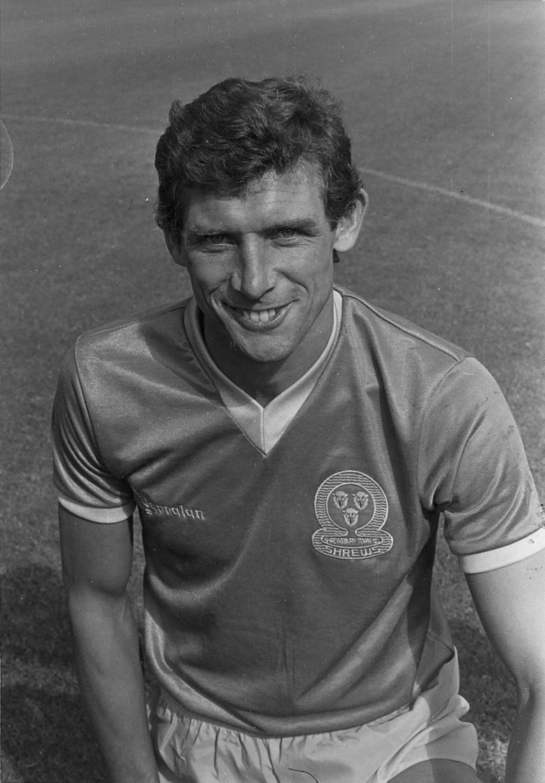 FootballRetroPlus (@robertmdaws) on Twitter photo CHIC BATES <a href="/shrewsburytown/">Shrewsbury Town FC</a>
▪️Two spells at the club . 1974-1978 and 1980-1986
▪️343 appearances , scoring 76 times. CHIC BATES <a href="/shrewsburytown/">Shrewsbury Town FC</a>
▪️Two spells at the club . 1974-1978 and 1980-1986
▪️343 appearances , scoring 76 times.