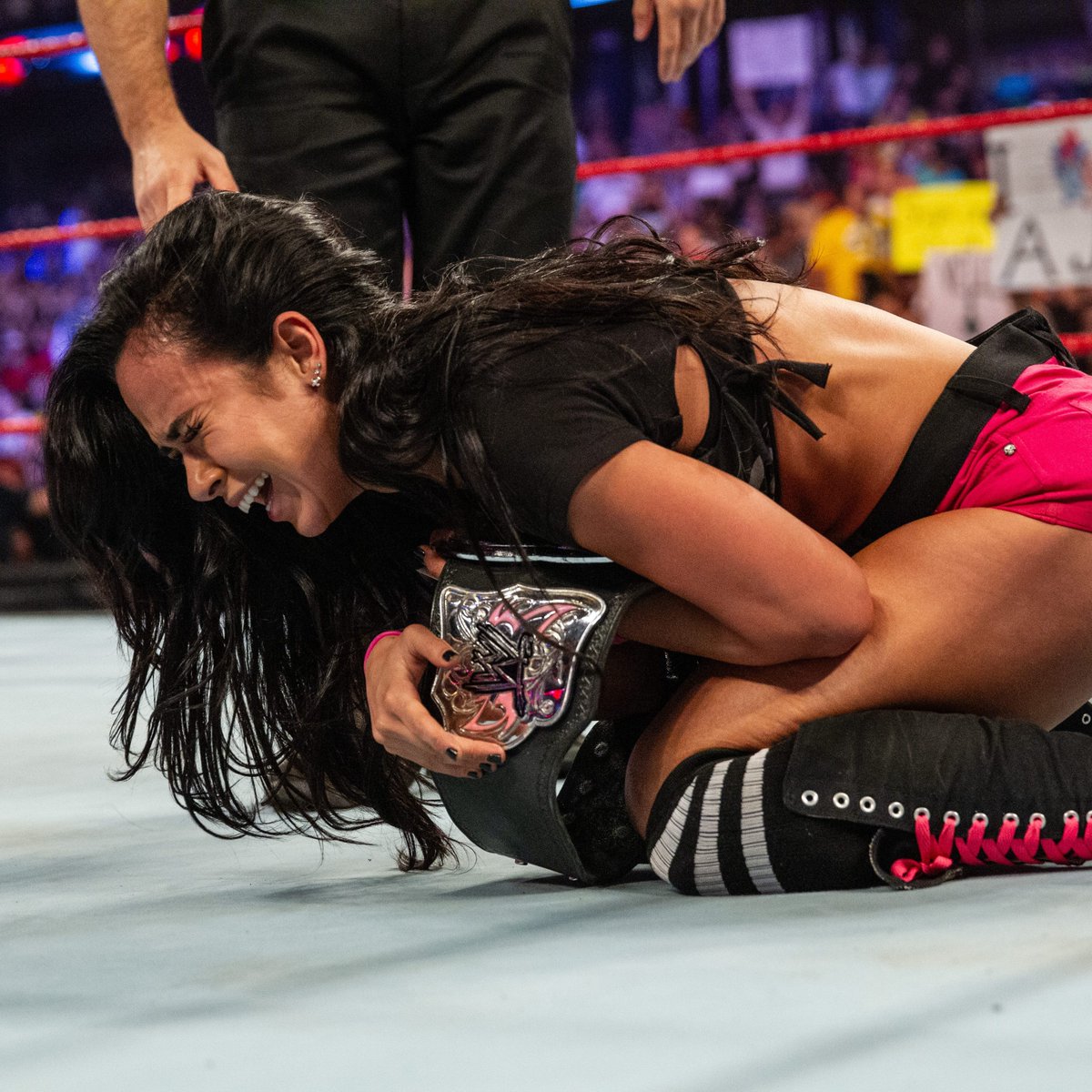 USANetwork's tweet image. 12 years ago, AJ Lee defeated Kaitlyn to become Divas Champion, kicking off her historic 295 day reign! #WWE