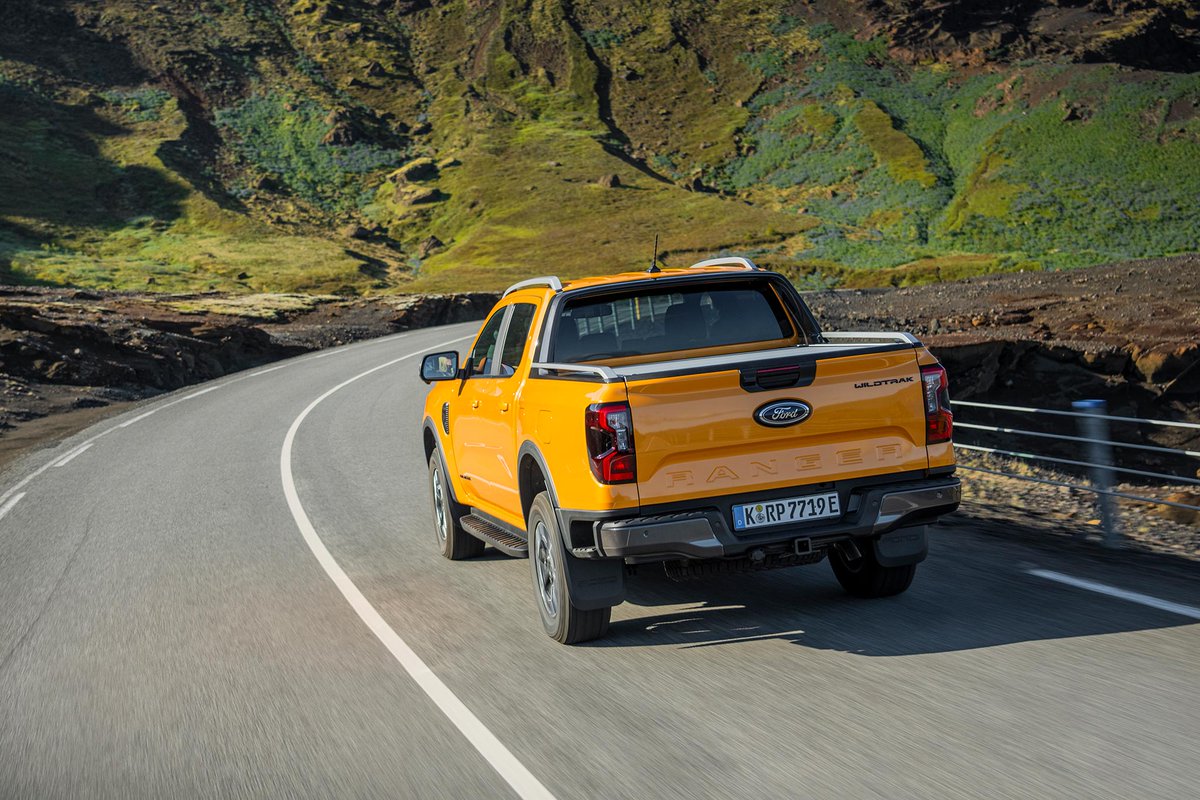 El nuevo Ranger PHEV combina potencia, cero emisiones y carga a bordo. Más de 690 Nm de par, 43 km sin emisiones y energía allá donde vayas.
#Archiauto