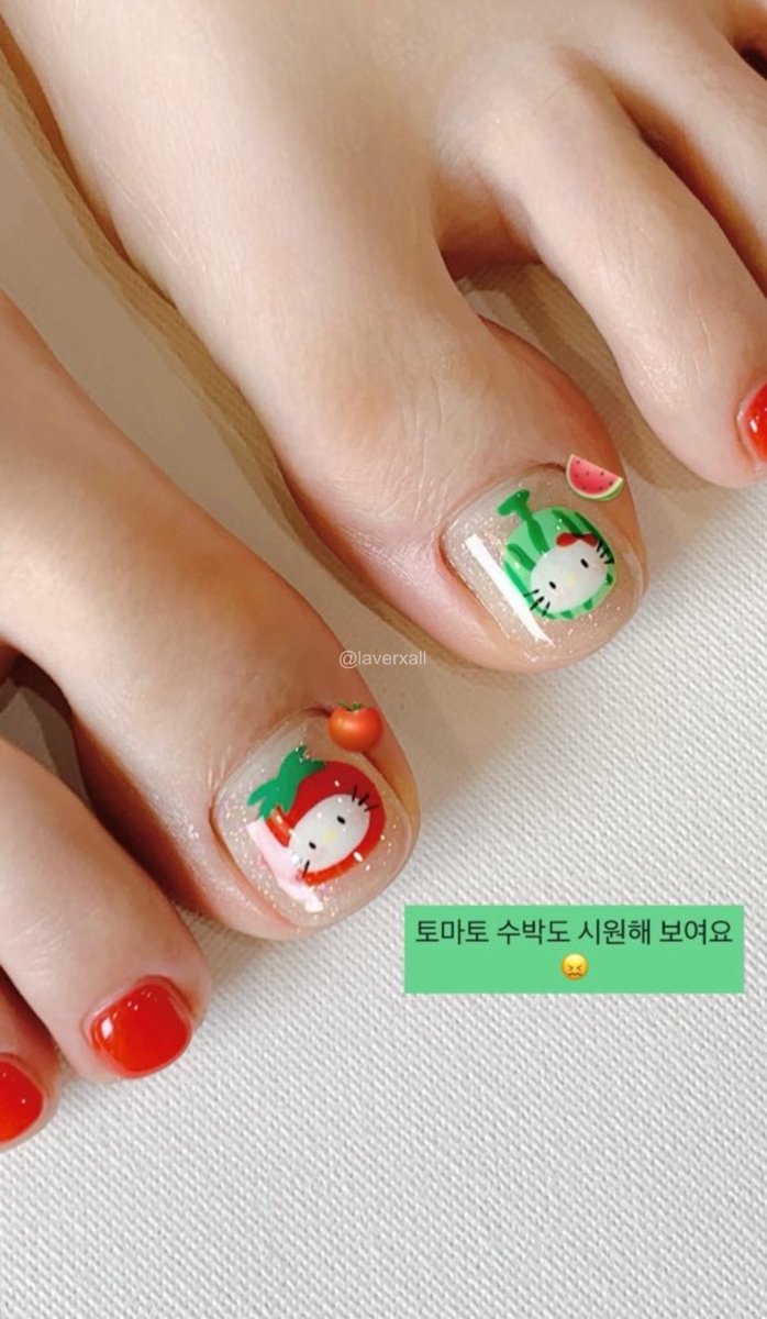 키티 페디 하고 왔쓔 너무 귀욥..❤️🍅🍉