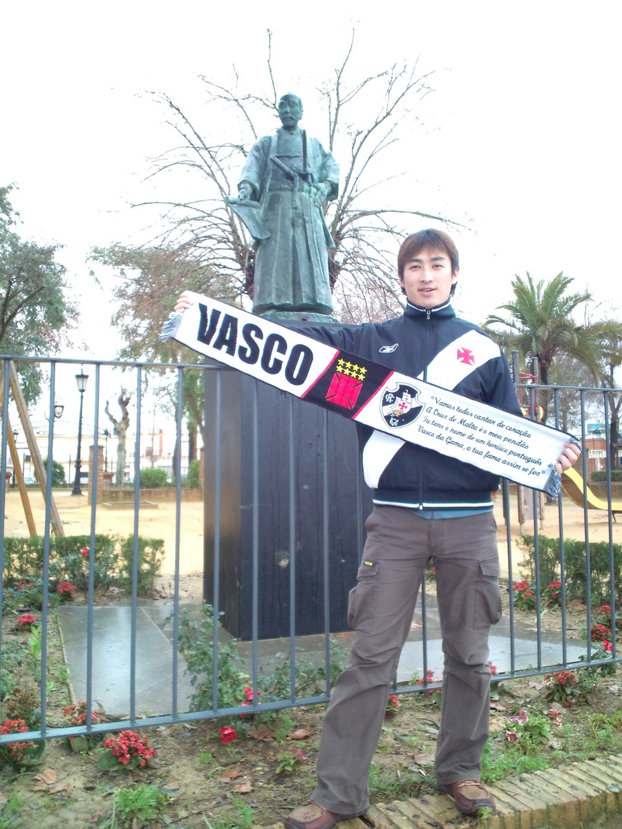 KTa_brasil's tweet photo. 🇪🇸A orillas del río #Guadalquivir, en #Andalucía, #España.
🇯🇵Con una estatua de bronce de #TsunenagaHasekura, quien desembarcó aquí como líder de la Embajada de #Keicho en Europa en 1613. ⚓️🌍
¡Qué historia!
@SpainInJapan
#Vasco #支倉常長 #スペイン #慶長遣欧使節 を追って。 https://t.co/3WKlU6qGBG
