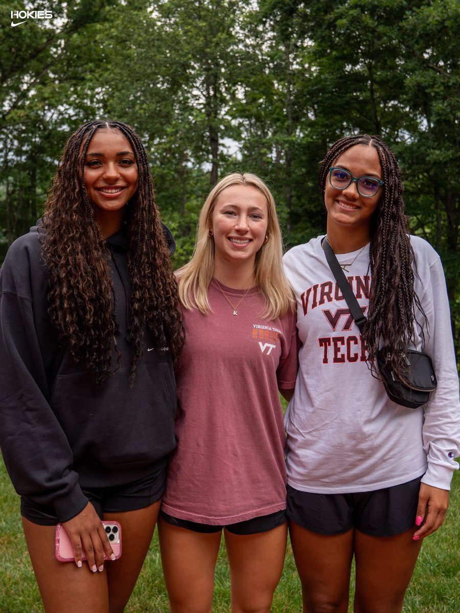 HokiesWBB's tweet photo. 𝗪𝗘 🧡 𝗢𝗨𝗥 𝗙𝗥𝗘𝗦𝗛𝗠𝗘𝗡 https://t.co/021hmO9wh4