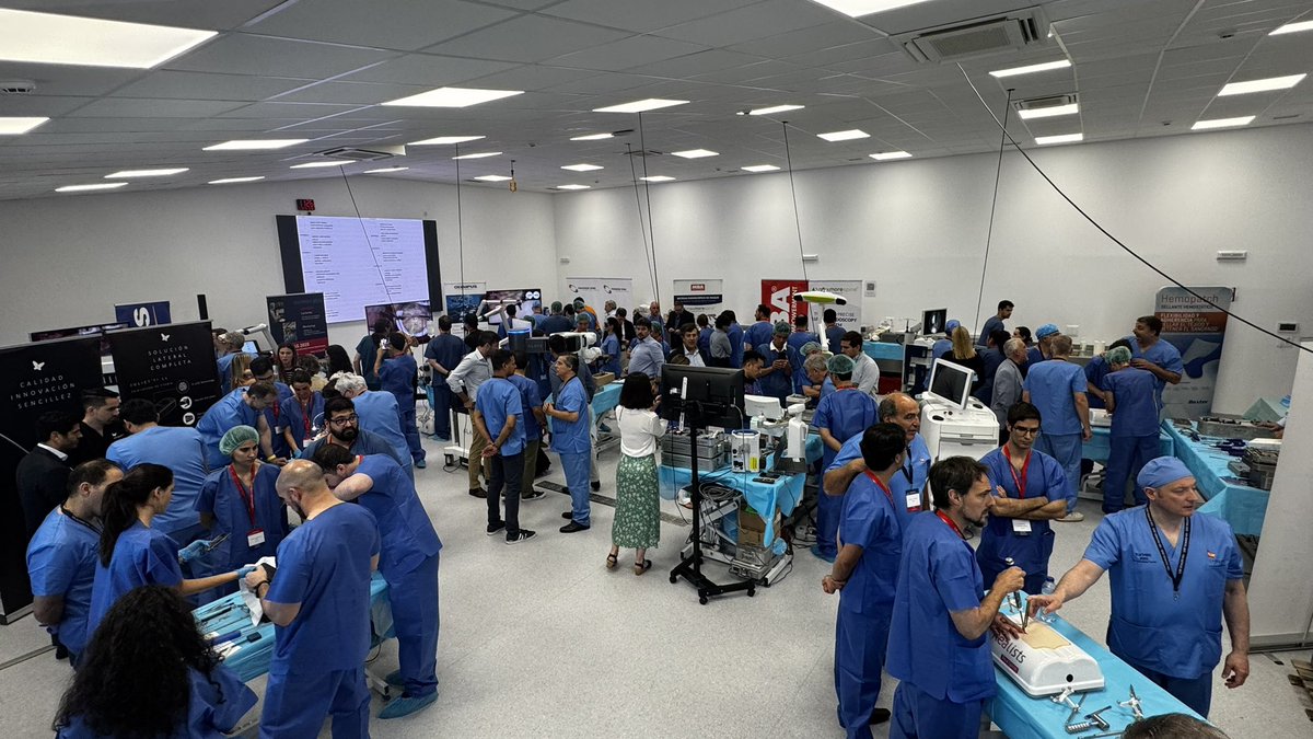 DrParajon's tweet photo. #EUCMISS2025 has started!
#robotics #endoscopy #MISTILF #LLIF #tubularSurgery #simulators
Terriffic faculty, best technology, amazing location and full house. https://t.co/HCESy0I3DW