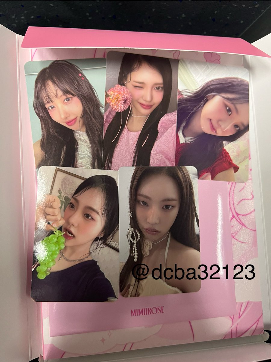 dcba32123's tweet photo. 미미로즈 reebon 리본 싸인앨범 포카 일괄양도

제시해주세요

korea address ⭕️
하자 민감하신분 ❌️

미미로즈 효리 연재 예원 지아 안나 윤주 예린 앨범 양도 판매 포카 포토카드 mimiirose poca pcs sell https://t.co/KdApDAylGv