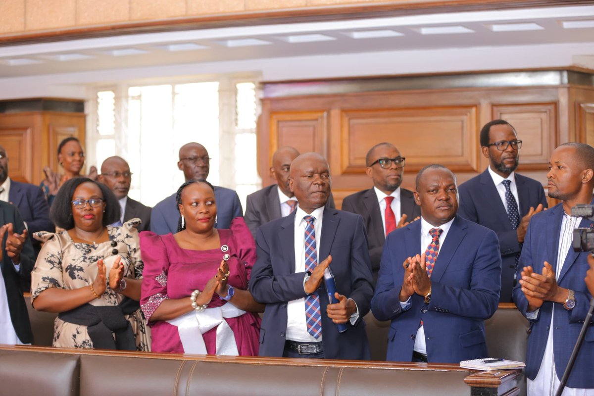 cpmayiga's tweet photo. Embalirira ya Buganda 2025/2026 ya buwumbi 305.

Twongedde okugenda mu maaso kyokka ssente zino zikyali ntono kw'ebyo bye tuteekedddwa okukola okunnyikiza obuweereza mu bantu nga Kabaka bwe yatutuma. Tetusolooza musolo, kyokka byetukozeeko birabwako era oyo atabiraba asaana ssaala!

Nneebaza Obuganda ne bannamikago abatambula naffe mu kutuukiriza emirimu gy'Obwakabaka. Tuleme kukoowa, twongere buyiiya na bwerufu gye tulaga tulabayo, Buganda ejja kudda ku ntikko

#BugandaBudget2025