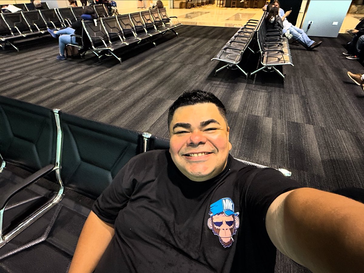 Buenos diiiiiiaaasss…feliz semana para todos 🫶la que no puede faltar📸  Houston nos vemos pronto 🫶.