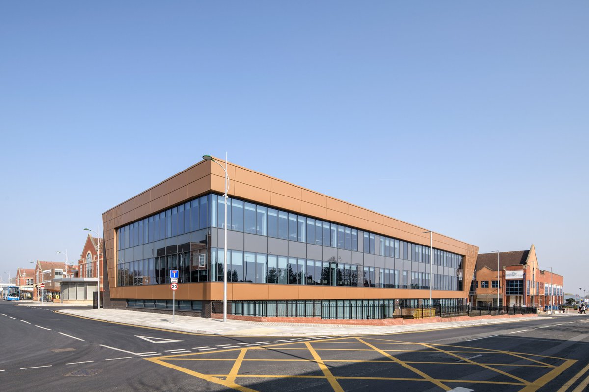 Latest News 📅: Equans Lands New Five Year Contract With Cheshire West And Chester Council

➡️fmuk-online.co.uk/equans-lands-n…
<a href="/EQUANS_UK/">Equans UK & Ireland</a> 
<a href="/Go_CheshireWest/">Cheshire West</a> 
#facman #FacilitiesManagement #contract #cleaning #caretaking #mailroom