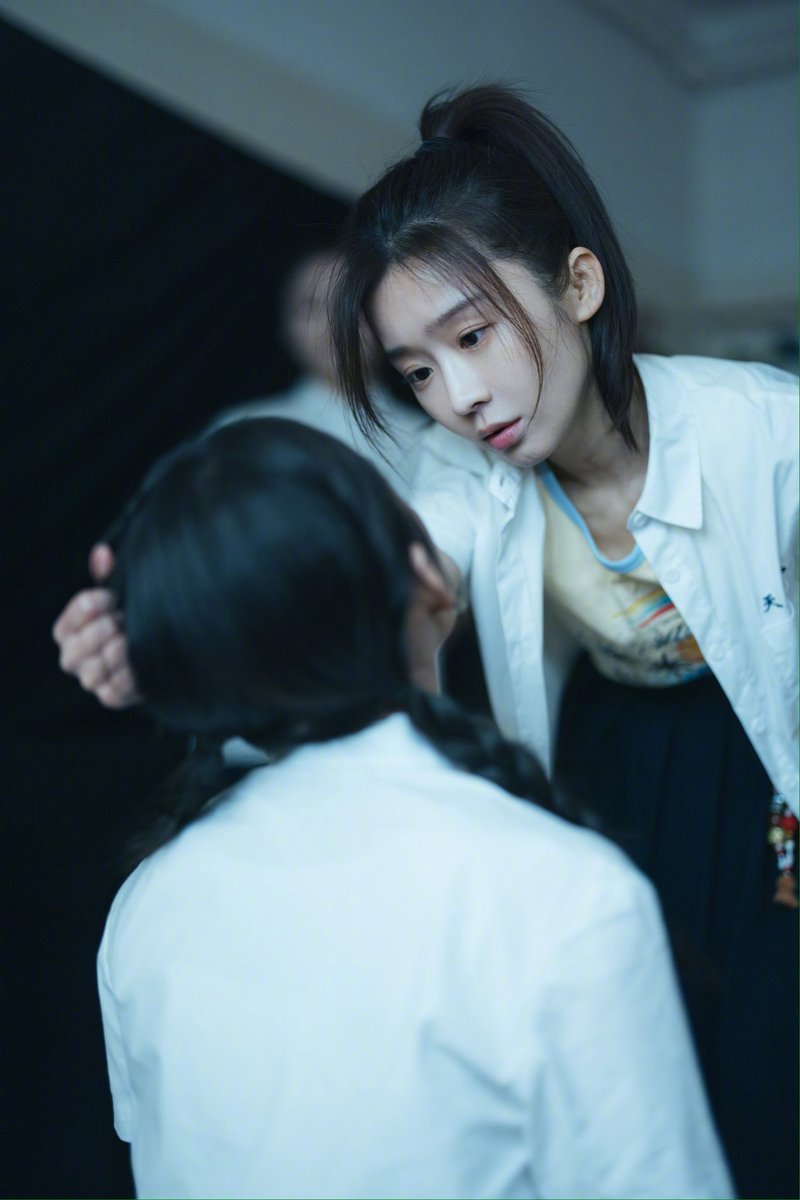 SongYiRenGlobal's tweet photo. YiRen's 06/16/25 Weibo update: "Today's villainess 👌" (1/4)
「 #SongYiRen ☆♡ #宋伊人」
#IreineSong
#演员请就位3
#ActorPleaseTakeYourPlace S3.
#EverybodyStandby S3 https://t.co/4bndgU3xlV