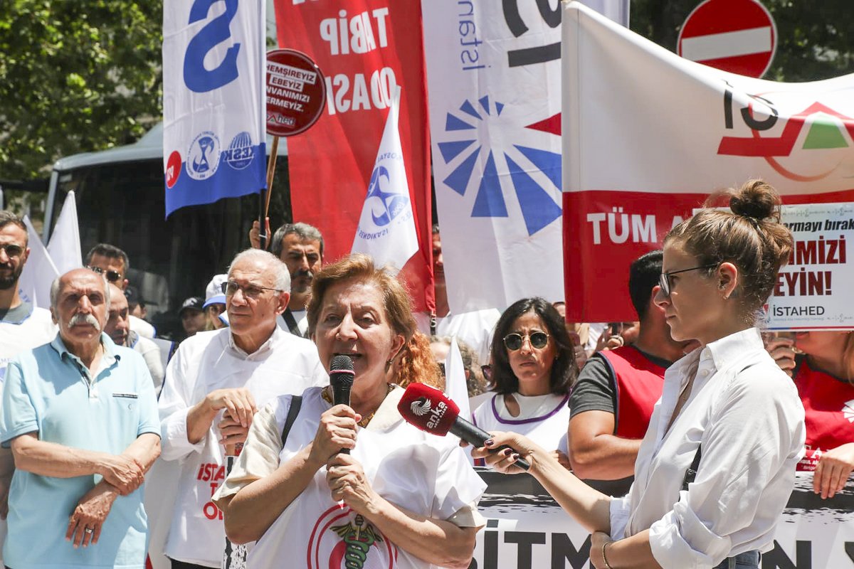istabip's tweet photo. 📢 Bitmeyen Eziyet, Bitmeyen Rezalet! 
Hasta Gelmedi, Ceza Geldi!

❗️Aile hekimliği birimlerine 6 ay gelmemiş hastalar bahane edilerek aile hekimliği çalışanlarının ücretlerinin kesilmesi kabul edilemez❗️

#HastaGelmediCezaGeldi

👇
https://t.co/LrRYC9zPMQ https://t.co/krK8Q5yoCz