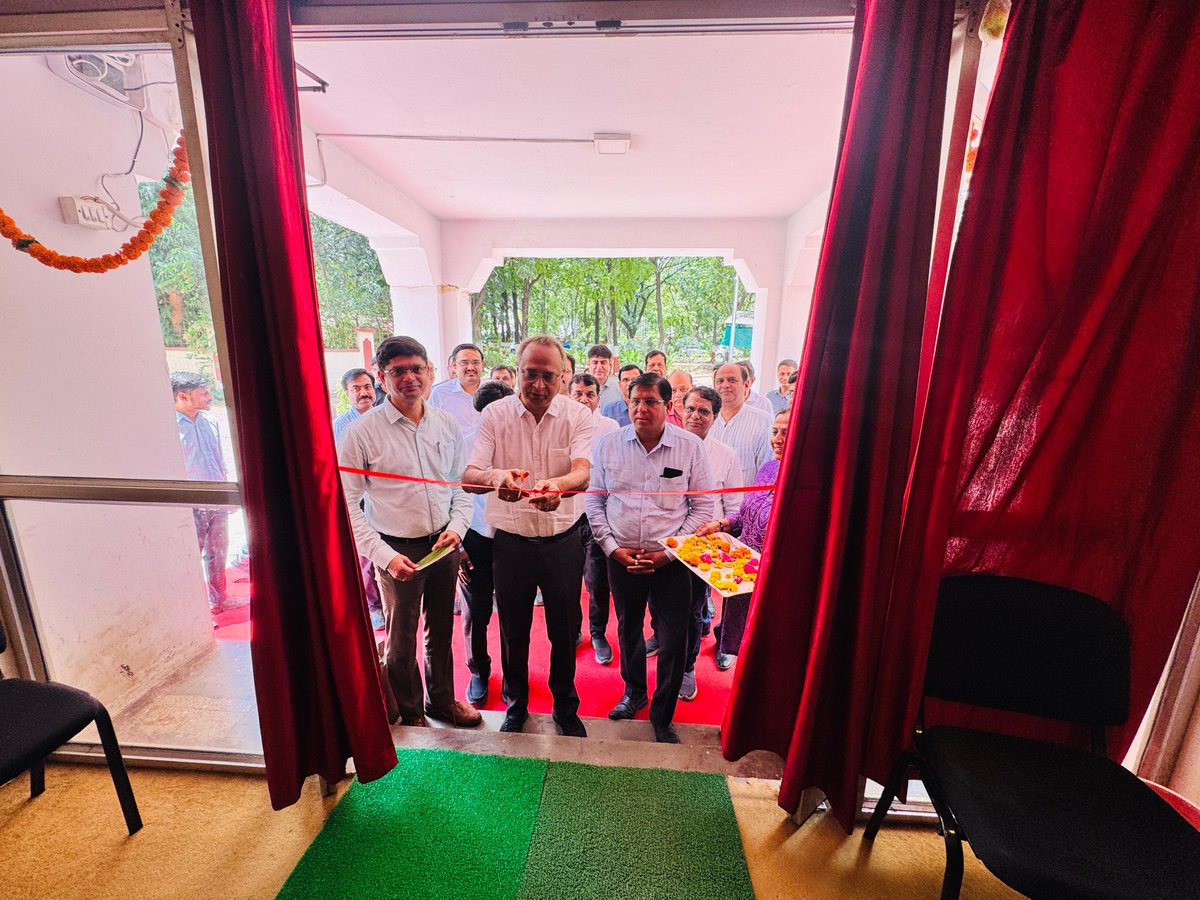 EXCISECGST's tweet image. CGST Indore has organized &apos;GST Conclave&apos; on 16.06.2025. During &apos;GST Pakhwada&apos; on the occasion of GST Day 2025 which is attended by industry leaders, tax experts &amp;amp; various associations.

A GST HELPDESK is also set up here for trade grievances &amp;amp; resolving issues faced by them.