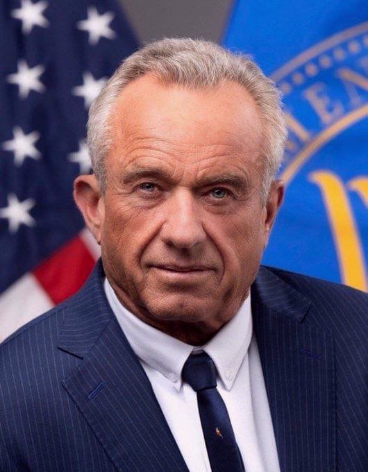 RightPulseNewss's tweet photo. BREAKING 🅱️

RFK Jr is preparing to ban Pharmaceutical Ads on TV.. 

Thoughts? https://t.co/DvG6ZIyHKz