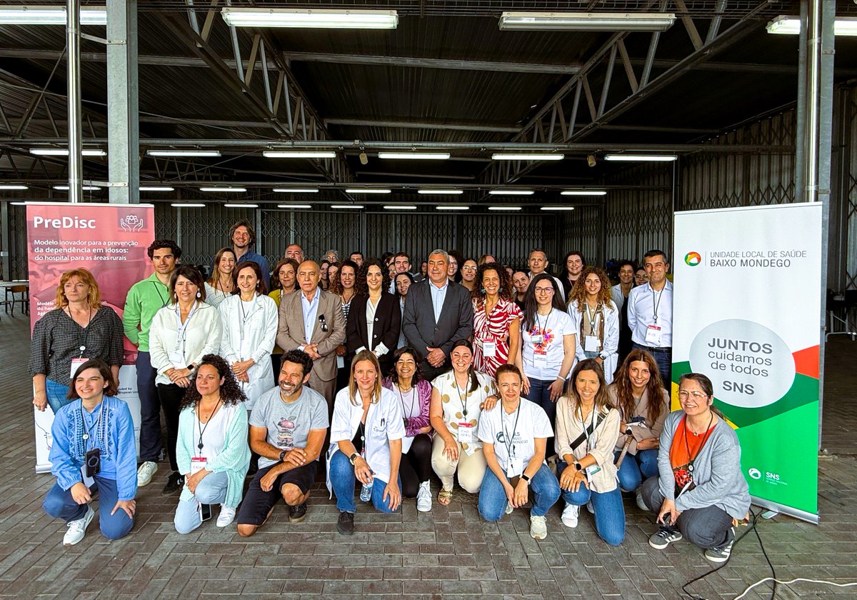navarrabiomed's tweet photo. El equipo navarro de #PreDisc @6Sudoe participa en el evento comunitario de la ULS del Bajo Mondego 🇵🇹, donde impartió un taller de ejercicio físico. Portugal adopta una buena práctica del proyecto para promover un #EnvejecimientoSaludableActivo. 👏🏼
+ info https://t.co/6w2i58LOkq https://t.co/JcyYFKhLOy