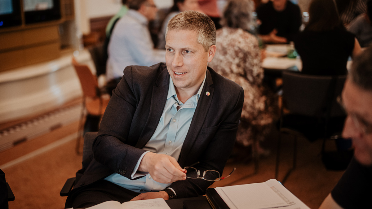 "It is a complex system leadership challenge—and implementing solutions is not easy—but making tomorrow better than today demands enquiry."

#Sciana Fellow Nick Kirby reflects on the pressing need for investment in UK hospital infrastructure.

Read more: sciananetwork.org/news/single-ne…