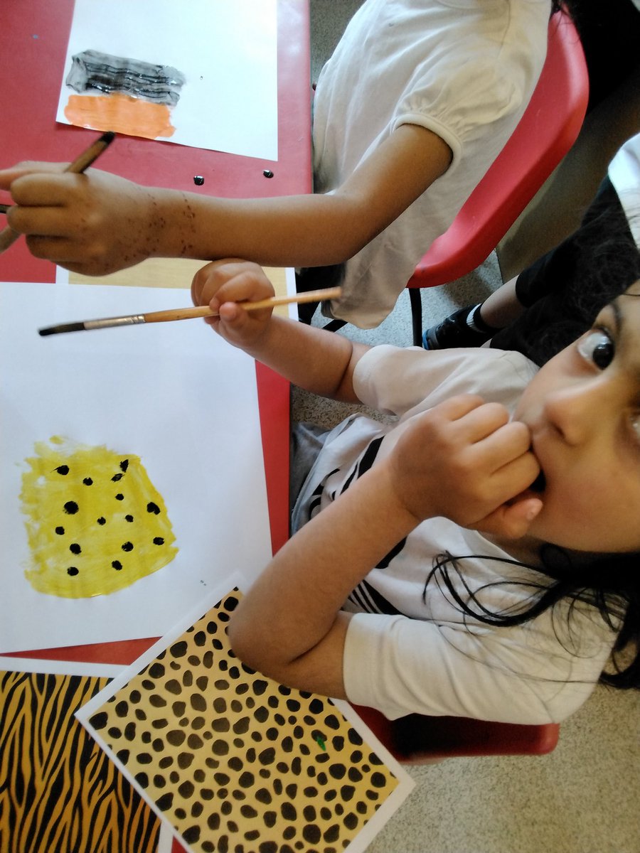 LeighPrimary's tweet image. RB thoroughly enjoyed their continuous provision activities... #dearzoo #eyfs #lifelonglearners