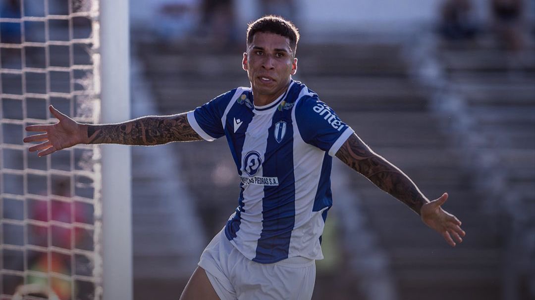 “Agustín Rodríguez es una persona muy alineada y no me está pidiendo para salir ya. La idea es que se quede en Juventud hasta fin de año. Los grandes sondearon pero no es factible que se concrete”

🎙️ Daniel Gutiérrez en 100% Deporte

🔴 youtube.com/live/Sv_1_eiuT…
