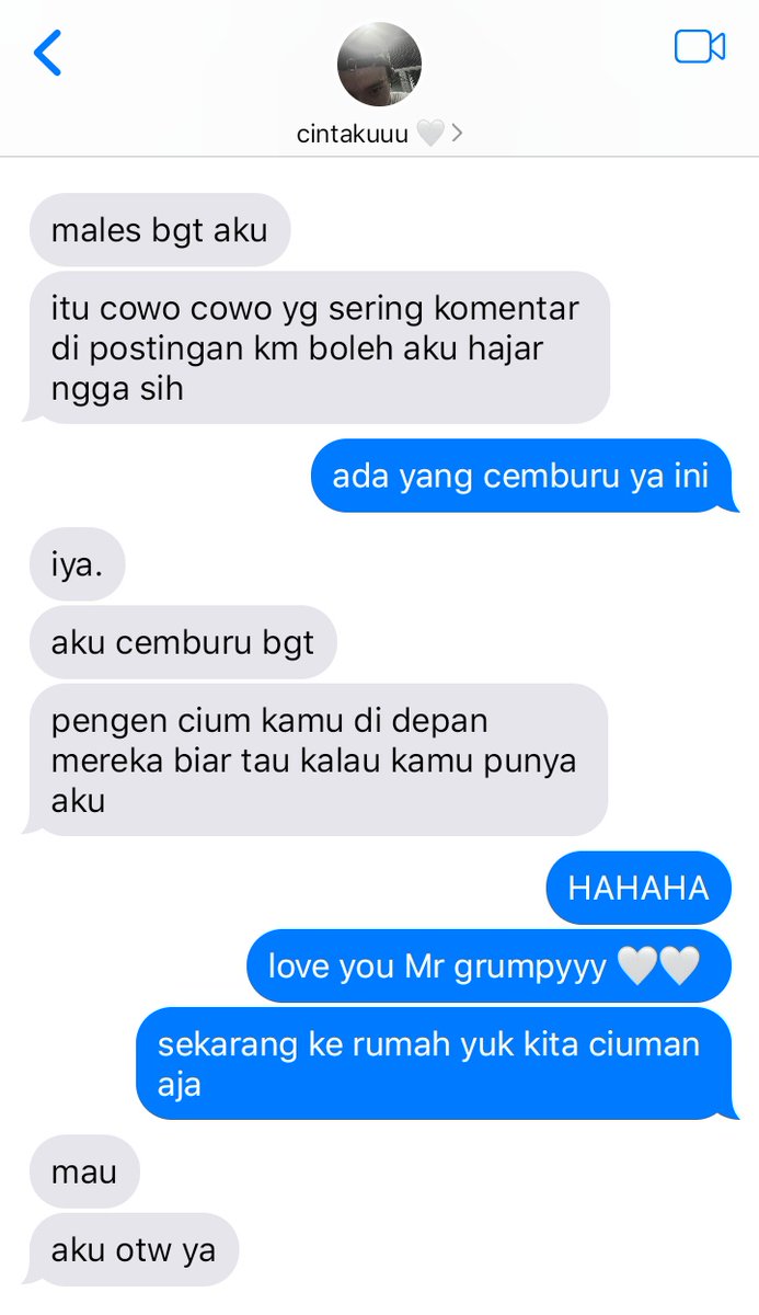 Foresfhadow's tweet photo. heehoon au dimana hee nya cemburu liat komen komen cowok patah hati di tiap postingan pacarnya yang jadi selebgram itu. https://t.co/05ZzS3dzfP