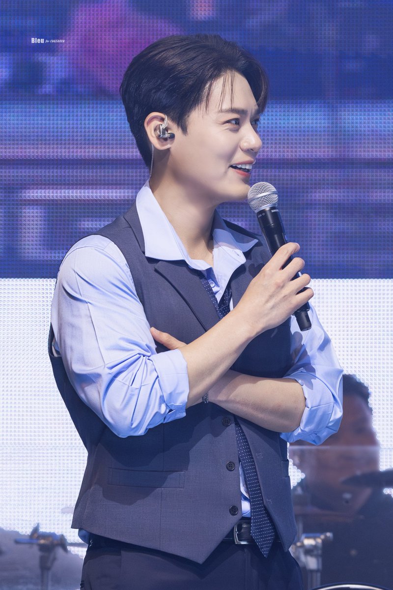 Bleu_1016's tweet photo. 2025.06.15.여름밤의 라라랜드 - Season3
 
#LAPOEM #라포엠 #유채훈 https://t.co/qY92pL6aEg