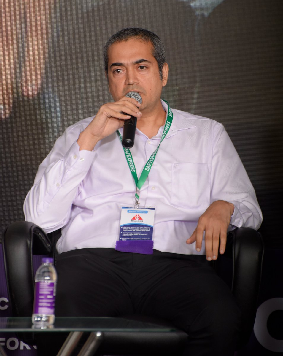 TheICCT_India's tweet image. .At the 9th @CVFpune, Ashok Deo highlighted the importance of CAFE standards to encourage manufacturers to invest in battery #ElectricTrucks.”
He said “India can become an export hub in coming future. To make this possible, manf. should invest in green #techn today.”…