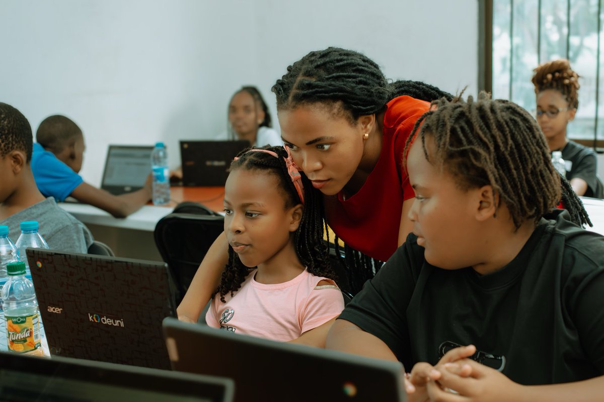 KodeUniKids's tweet image. Kids in our Summer Code Surge 2025 (June 9-20) are coding games, animations and apps, they’re shinning in Dar. What your child to create next? Join our June 23-July 04 bootcamp for ages 5-18! 200,000 TZS for 10 days. WhatsApp 0745000555. #SummerCodeSurge #KodeUni #CSForAll