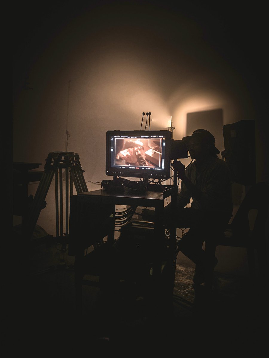wrinkle_boo_'s tweet photo. Capturing the essence of set 🎥📸 https://t.co/Td9DxEZyDn