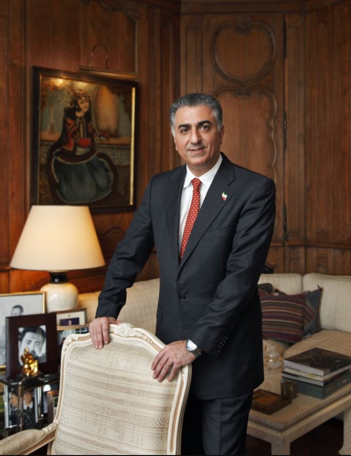 Ράβει Στολή...