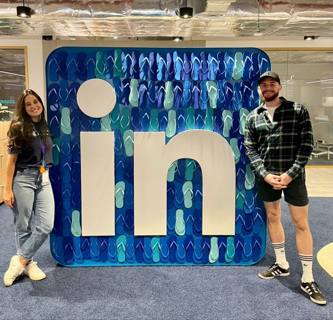 Say goodbye to LinkedIn. 

Here are 11 Websites that pay you everyday from home: