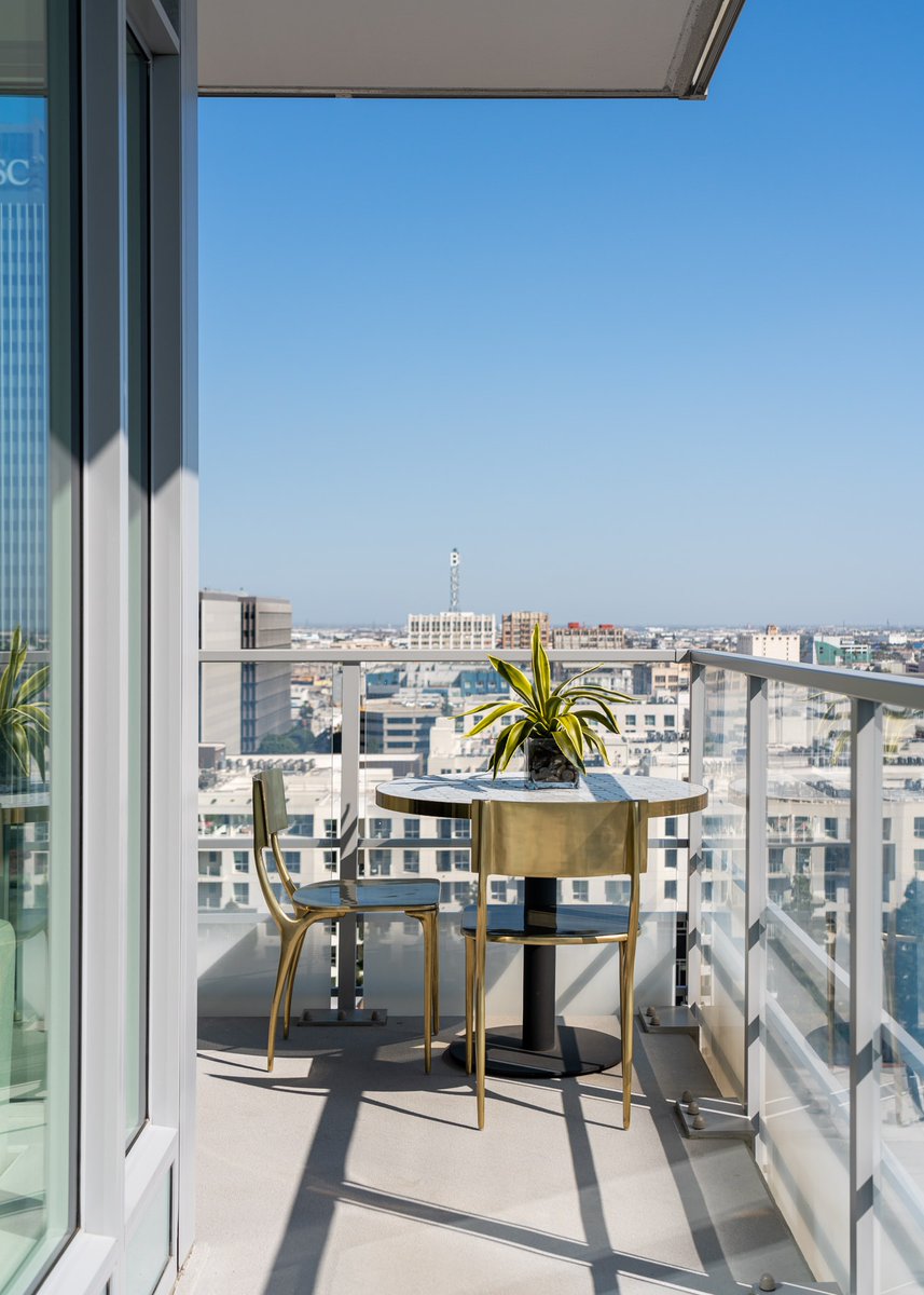 HopeFlowerDTLA's tweet photo. Breakfast for two with a view? ☕️🏙️ https://t.co/NpKJsktD6y