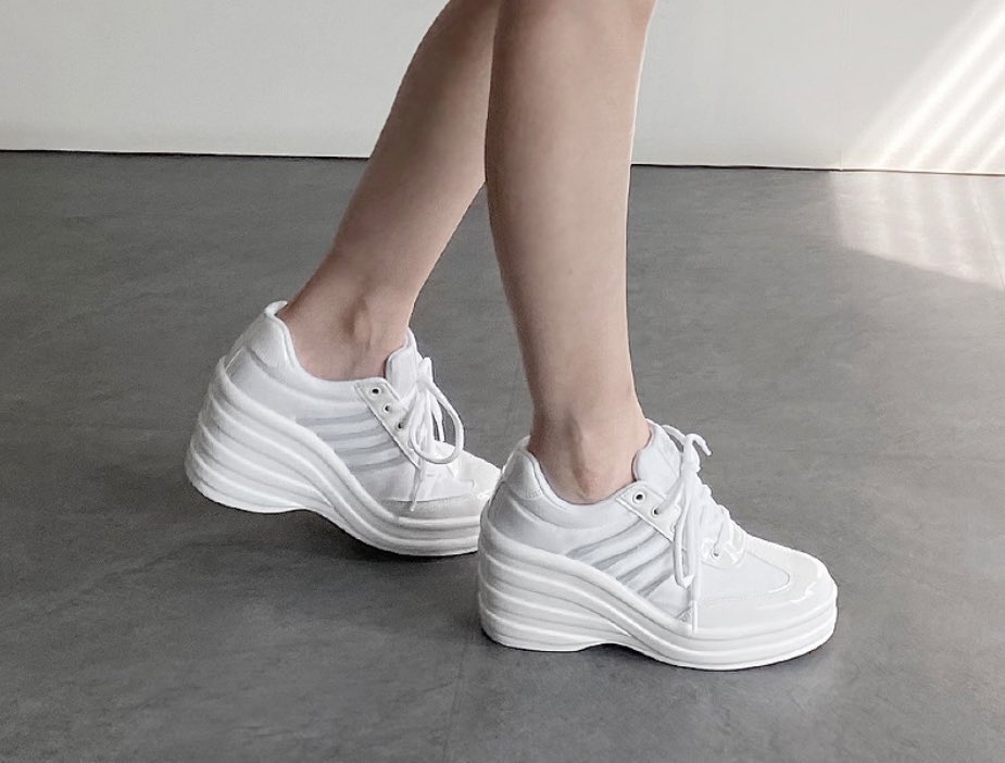 oioi42321's tweet photo. 스탠딩화 대여👟
사이즈 255-260

제가 실제는 250이지만 발 볼이 넓어서 이 사이즈가 딱 좋았습니다!

✔️대여비 하루 0.8, 이틀 1.5
✔️보증금 1.5 
✔️택배비 본인 부담 https://t.co/sZlwdXUeGn