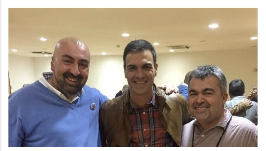 MjRubio (@mjrubio12) on Twitter photo Qué bonito sería que los tres amiguitos acabarais entre rejas.
<a href="/sanchezcastejon/">Pedro Sánchez</a> Tick tack tick tack Qué bonito sería que los tres amiguitos acabarais entre rejas.
<a href="/sanchezcastejon/">Pedro Sánchez</a> Tick tack tick tack