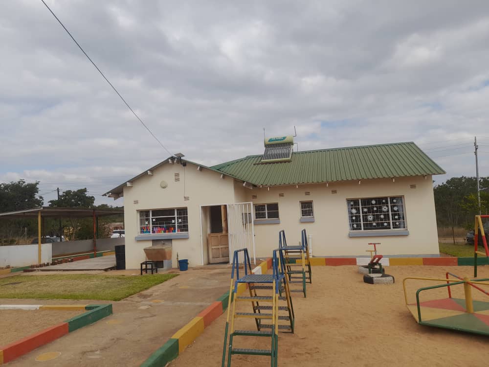 midlandstechs's tweet photo. Impali Shurugwi!
Another Mini installation + wifi  extension to cover the whole nursery school. Upgrade to reliable fast internet. Lets get you connected 🚀🚀🚀 #midlandstechservices #starlinkinstallation https://t.co/zpg97TvkhK