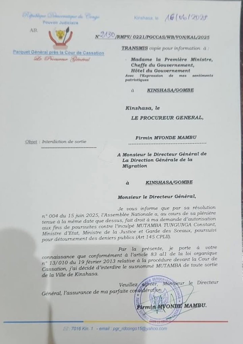 JusticiaRdc's tweet image. 🔴 #Kinshasa : @ConstantMutamba  interdit de quitter la capitale !
Le @JusticeGouvCD , #ConstantMutamba, est désormais interdit de sortie de la ville de #Kinshasa. Cette décision, prise par le procureur général près la Cour de cassation, intervient dans le cadre d’une enquête