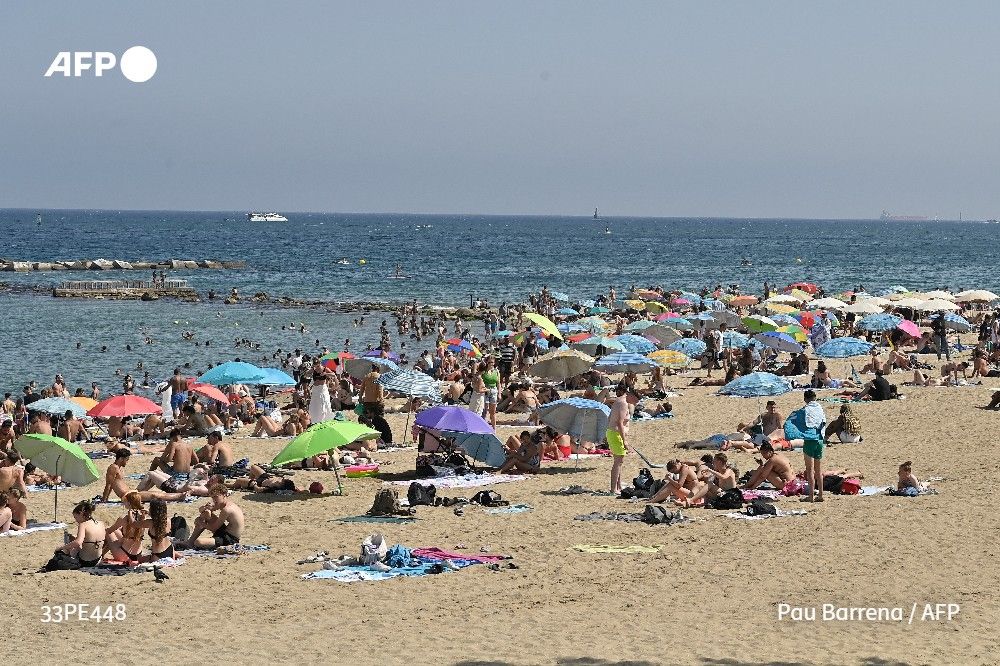 🏖️ La Ligue contre le cancer lance une campagne de prévention appelant à ne pas "griller" sa peau au soleil cet été, sachant que huit cancers de la peau sur dix sont dus aux rayons ultraviolets. 

➡️ u.afp.com/SNmg