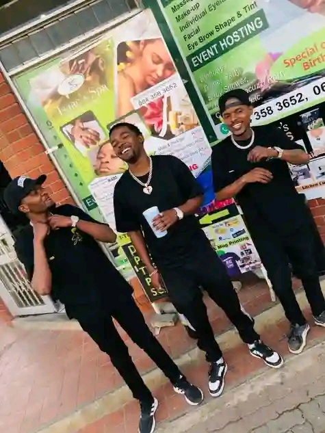 CapEager's tweet photo. This is BAD!!!! REALLY BAD FOLKS! After so many years in the industry yet there stiil 9 followers... come on fam. We beg, give away that support y'all....CAP Eager is on #SoundCloud https://t.co/xdbNiEnjMZ https://t.co/qIgmr2B1Od