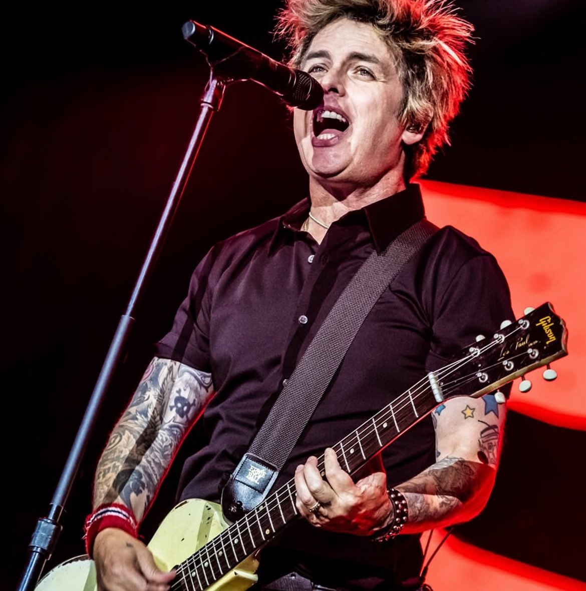 Him in short sleeves makes me act up