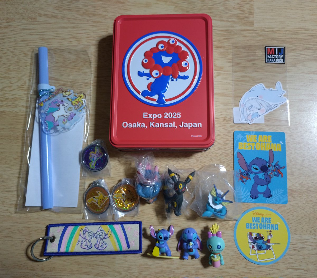 土曜日はいつめんにお誕生日会をしてもらいました！お昼はピザ食べて夜も沢山飲み食べした🥰
誕プレはスティッチグッズ〜！！哺乳瓶でコーヒー飲んでるの可愛すぎる🫶
3枚目は土日で買ったり貰ったりしたものたち(ㅅ´ ˘ `)