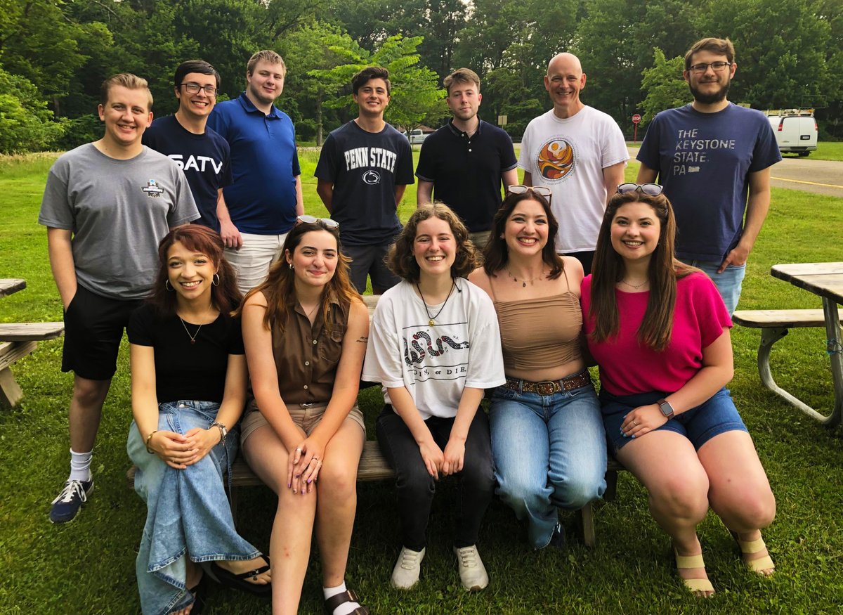 We had a dozen Oracle staffers from 2020 to 2025 spend a couple of hours together last Friday for an Oracle reunion - was a great time watching everyone reconnect or even meet for the first time - thanks to all who came out and made it memorable