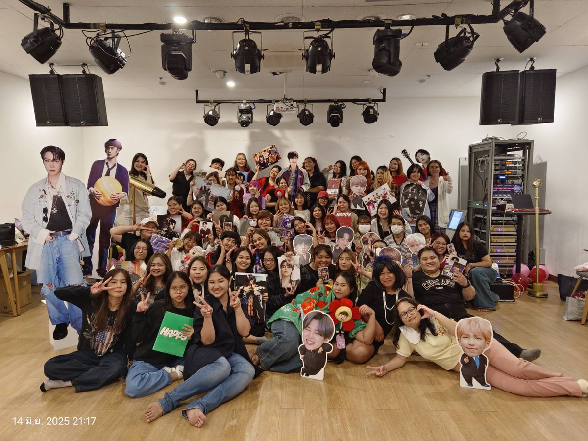 BAMBUA5's tweet image. ขอบคุณพี่ปูมากๆนะคะ🥺🙏💖 ที่จัดโปรเจคครั้งนี้ขึ้นมาและให้หนูได้เข้าร่วมงานนี้ อาร์มี่ทุกคนน่ารักมากเลยค่ะ ทั้งตกใจและดีใจมากจริงๆ ที่ได้สแตนดี้ครั้งแรกในชีวิตกับโปรเจคงานนี้ และโปรเจคหน้าจะไม่พลาดแล้วค่ะ
@SuwipaV98219
#poopoo_review 
#HOPE_ON_THE_STAGE_FINAL