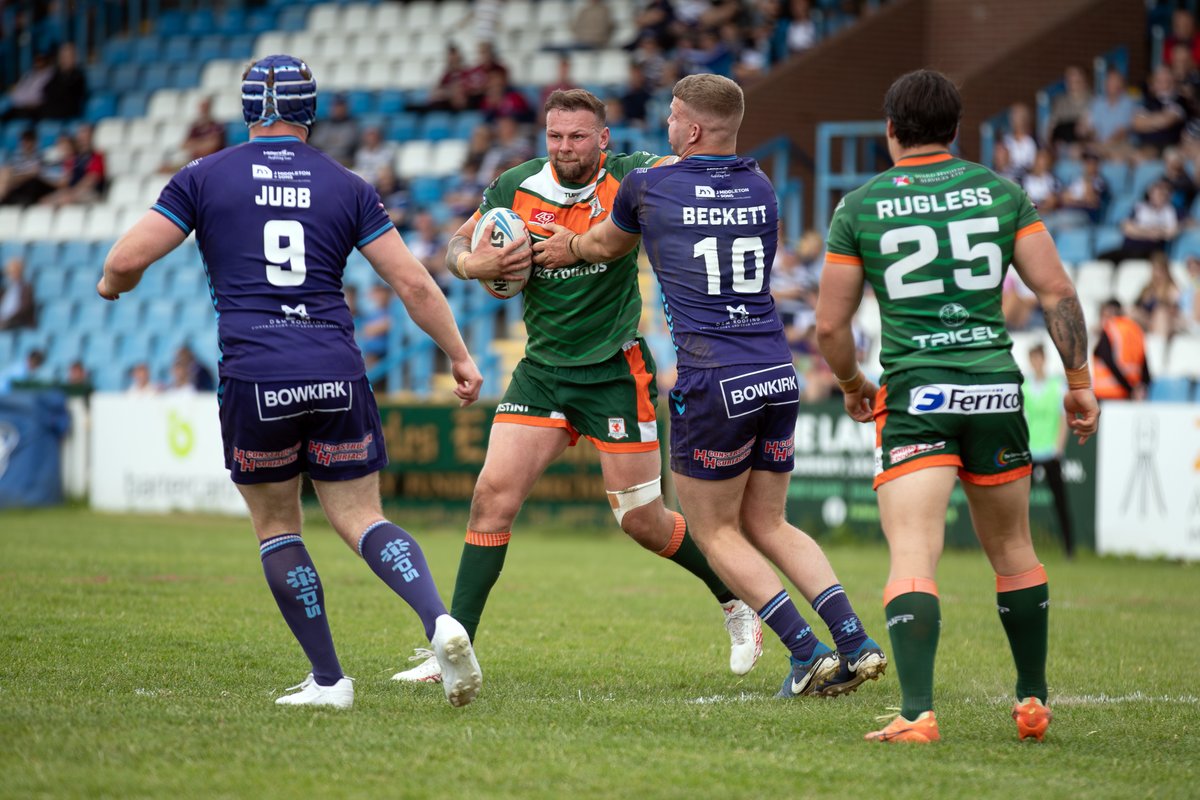 HunsletRLFC's tweet photo. How good was 𝗕𝗿𝗮𝗱 𝗖𝗹𝗮𝘃𝗲𝗿𝗶𝗻𝗴 yesterday👊 #offload #swsa https://t.co/P0NJ9DqJzG