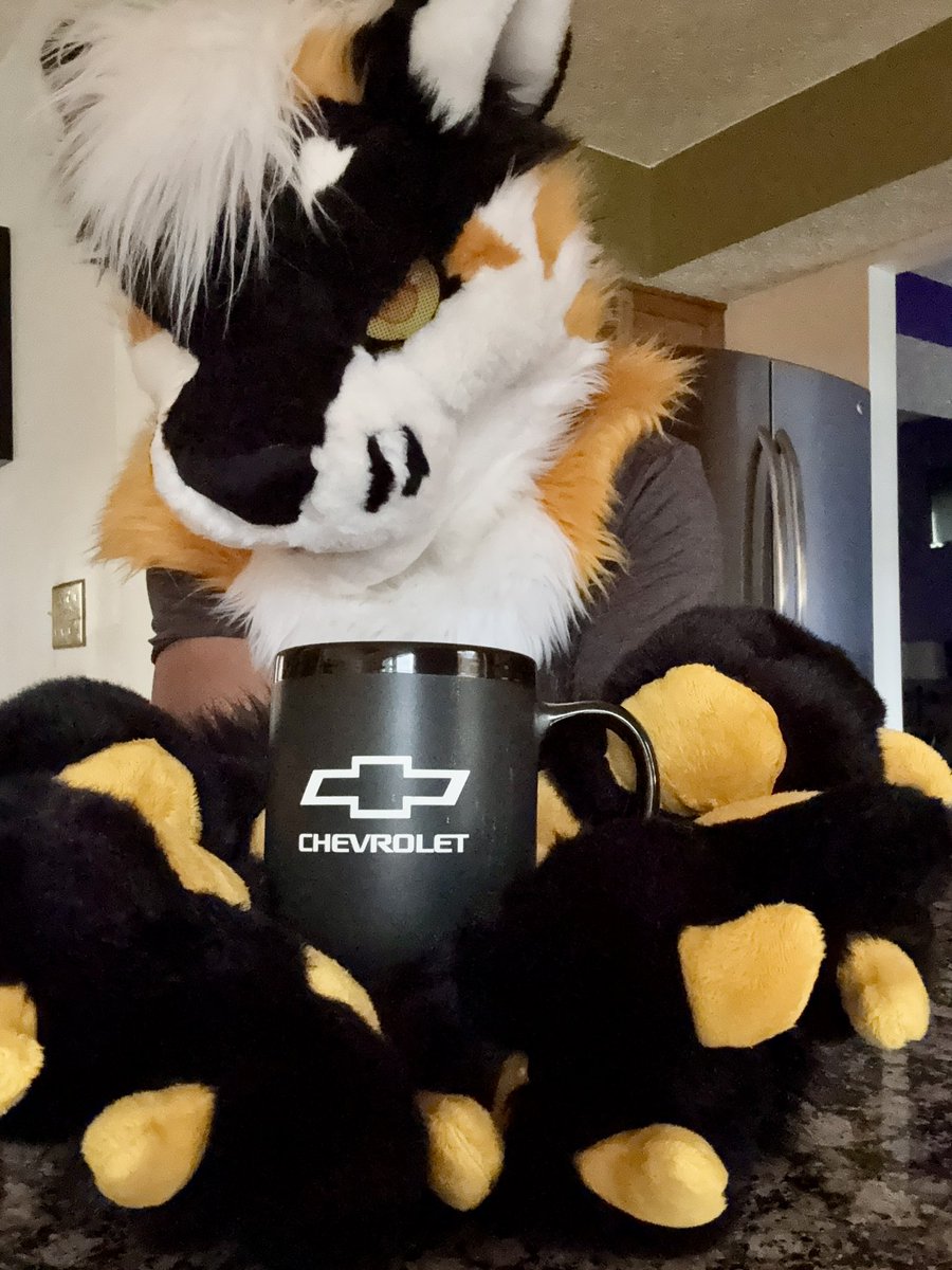 Morning! Know it’s Monday again but hey I made you some coffee for the day. Have a good one!