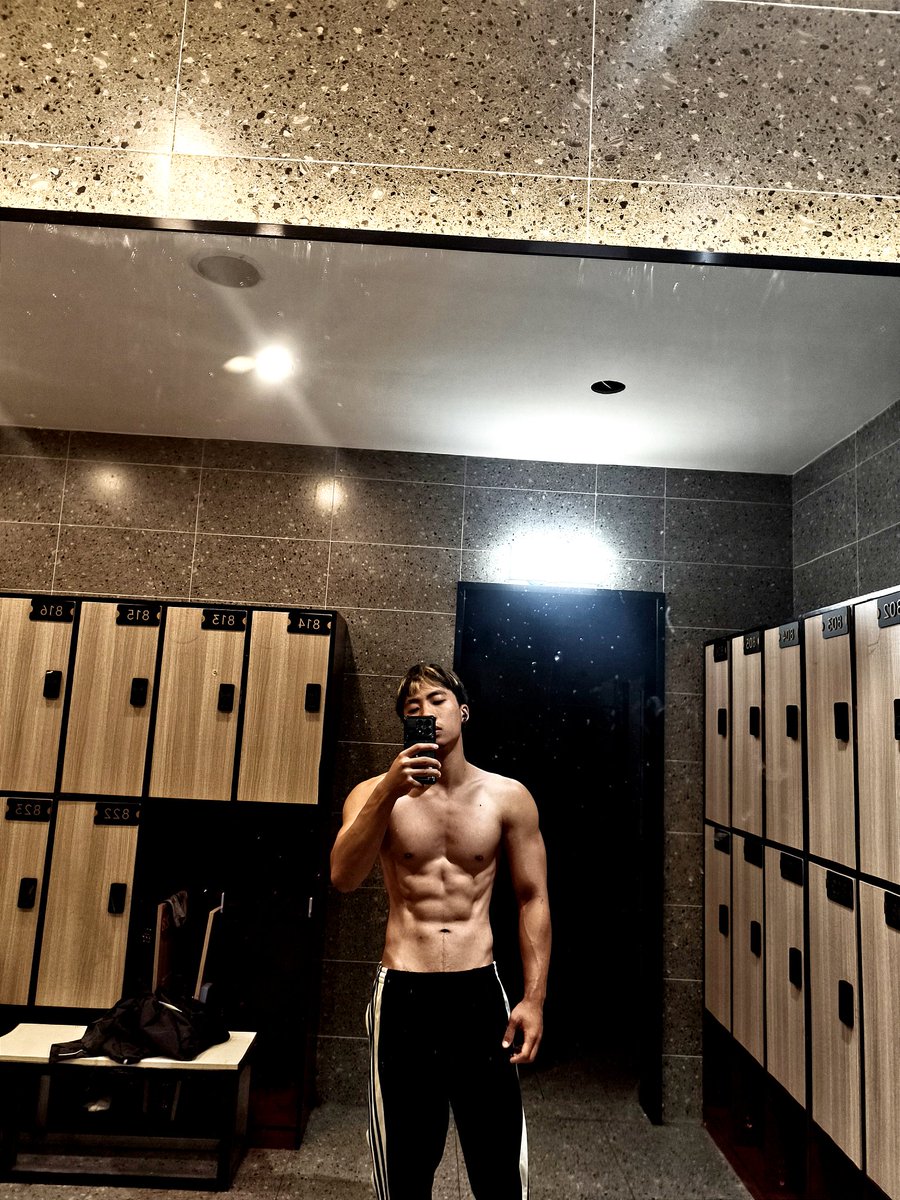 别再拉我进什么早泄阳痿群了  我不需要😭