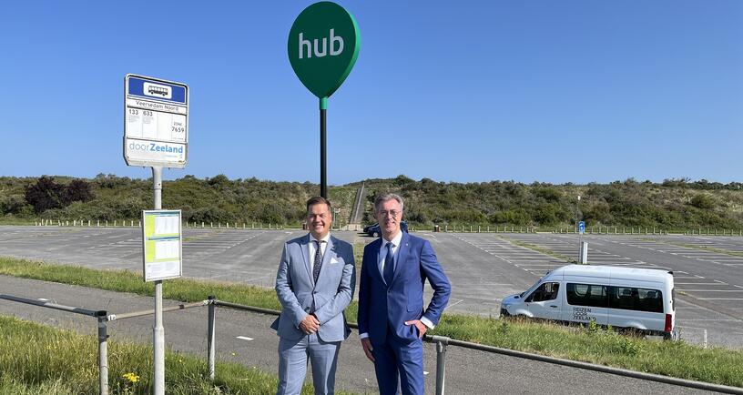 PERSBERICHT | Vanaf vandaag rijdt de Flex ook op Noord-Beveland: flexibel vervoer op aanvraag. Na Schouwen-Duiveland is Noord-Beveland de tweede gemeente waar de Flex gaat rijden.
Lees meer over deze flexibele aanvulling op het openbaar vervoer via
➡️ zeeland.nl/actueel/de-fle…