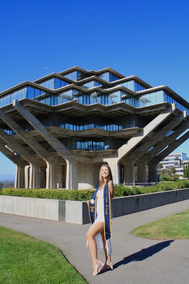 Jacob Jameson π (@jacobcjameson) on Twitter photo Congratulations to my little sister who graduated from <a href="/UCSD/">UC San Diego</a> yesterday! πππ Congratulations to my little sister who graduated from <a href="/UCSD/">UC San Diego</a> yesterday! πππ
