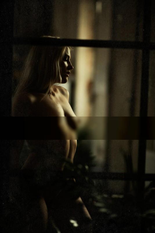 » Tanya « Photographer Mauro ★6 #nude #heidelberg #germany #strkng #photography #contemporary #bestof strkng.com/en/photographe…