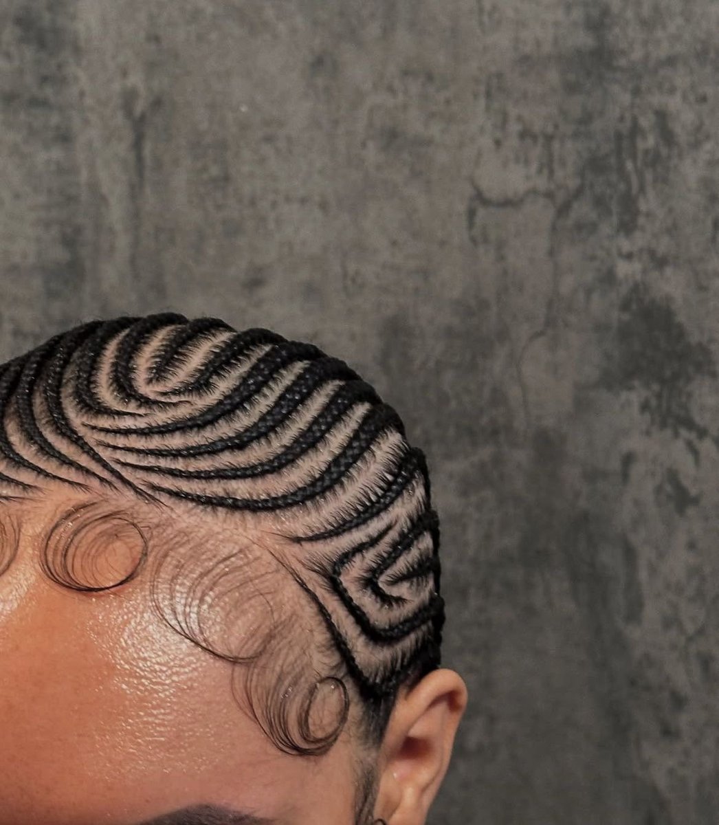 This hairstyle looks very pretty on every girl