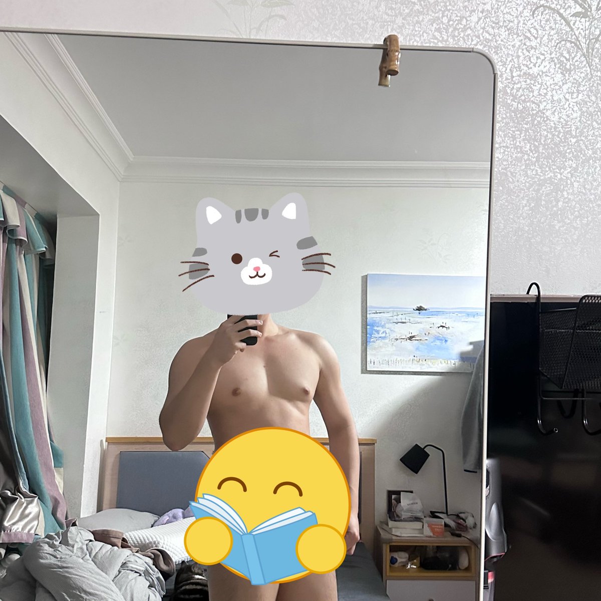 咱们健身的人，对于吃那是相当讲究的，是已经被肌肉控控制大脑了

那个蛋白粉，我为了挑含量高的，只能选原味
原味的我喝着感觉好像有人在里面给我打了两发😑😑