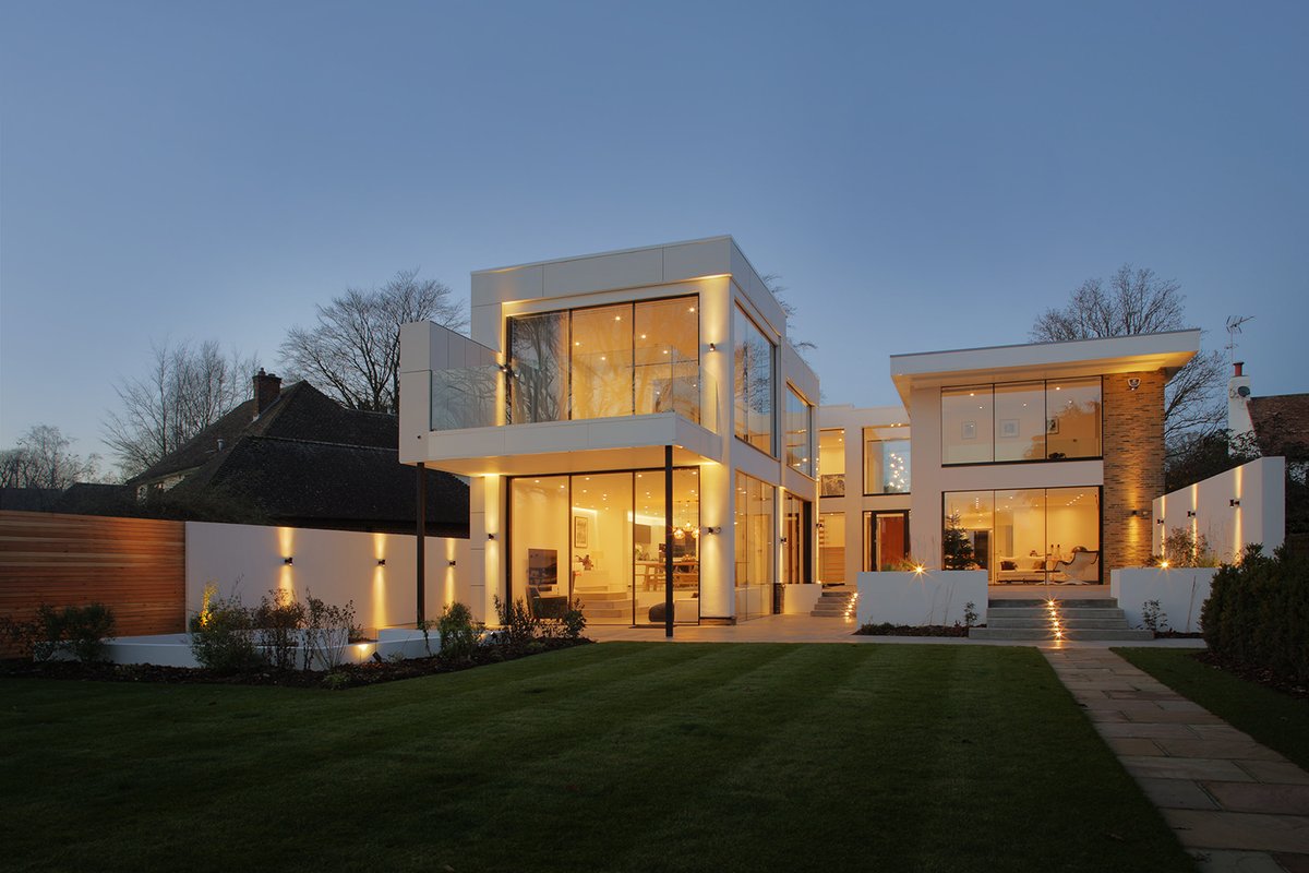 target_timber's tweet image. Consulting a timber frame manufacturer is a good place to start when researching timber frame property design and you’ll find no better advisor than Target Timber. targettimber.com/design
#timberframe #architecture #selfbuilder #buildingdesign #housedesign