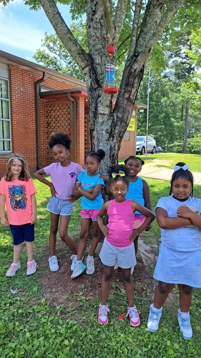 Huge thanks to Bacon Products for donating 3 hummingbird feeders! 🐦💚 Our summer campers at Shepherd had a blast assembling and hanging them outside the center. Teamwork + nature = summer fun! 🌞🌺 #ShepherdSummerCamp #HummingbirdHelpers #BaconProducts