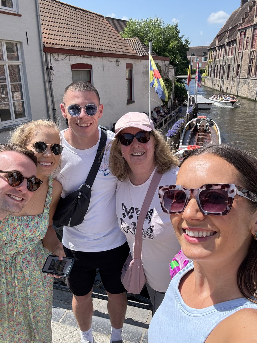 TurnbullMFL's tweet photo. Loved our brief visit in Bruges
Bought some badminton related souvenirs 😂 @TurnbullPE https://t.co/5kRF6KSd9f