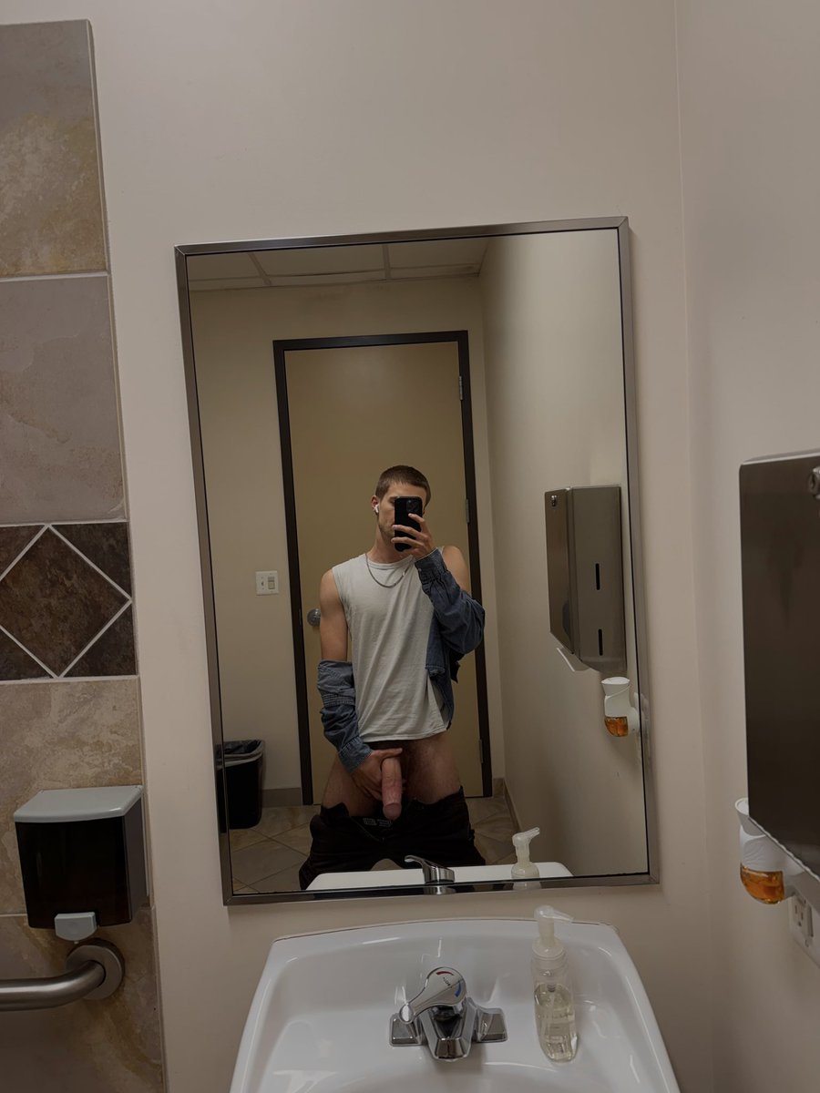 JSnake2023's tweet image. .